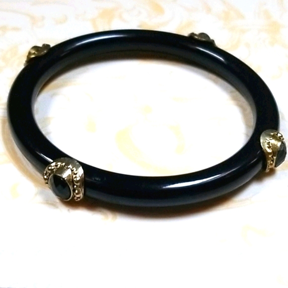 Vintage Black Lucite Crystal Bangle Bracelet - Picture 10 of 12